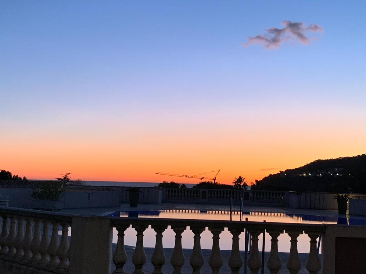Appartement Agreable En Bord De Mer Villefranche-sur-Mer Kültér fotó
